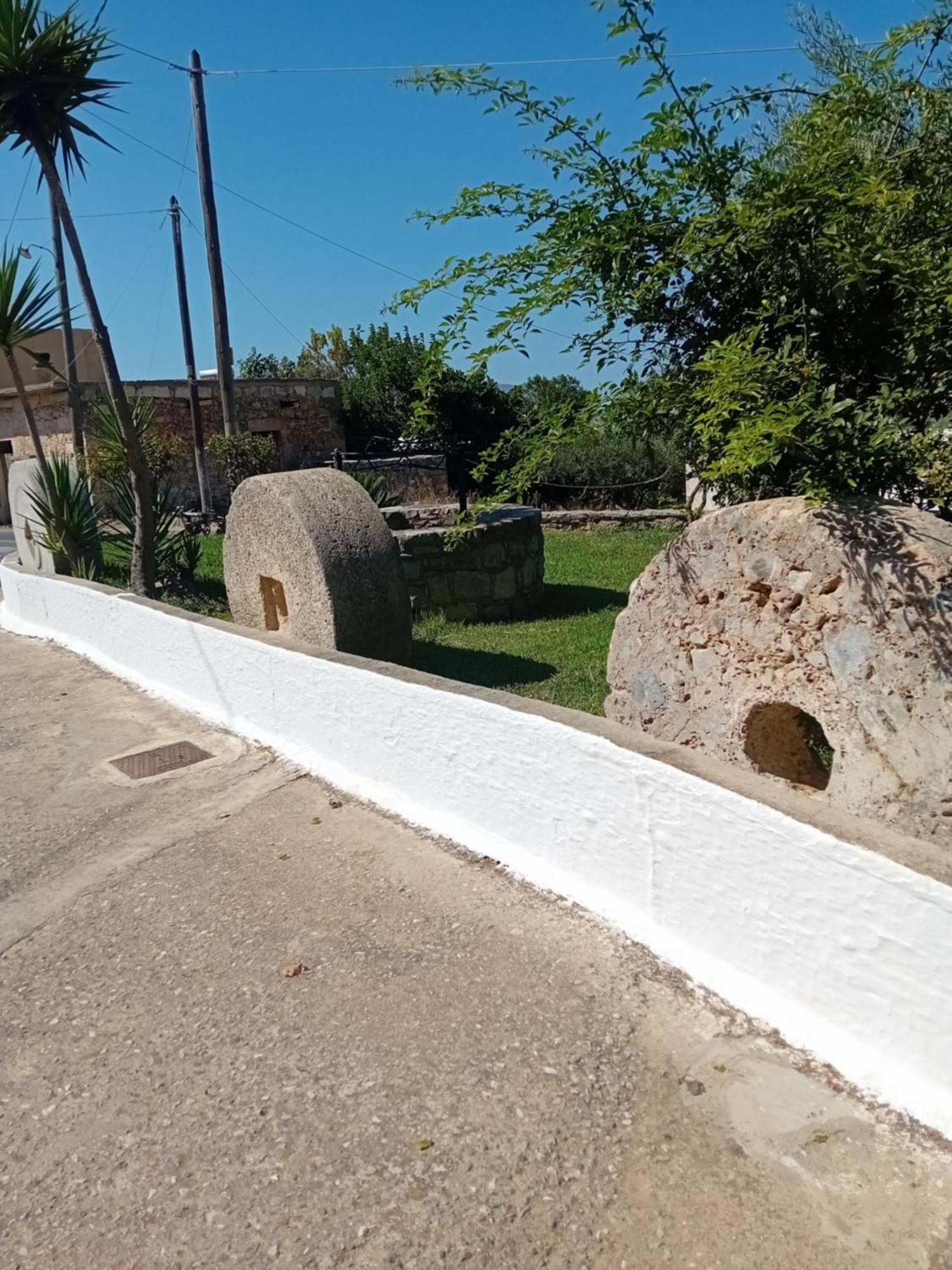 Villa Casa Artemis Plátanos Exterior foto